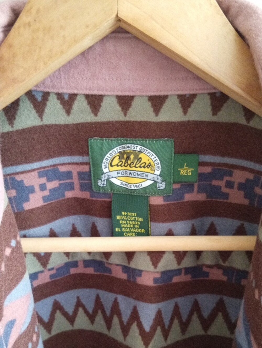 Cabela's 100% Cotton Heavyweight Flannel Southwestern Shacket Size Large - Picture 2 of 4